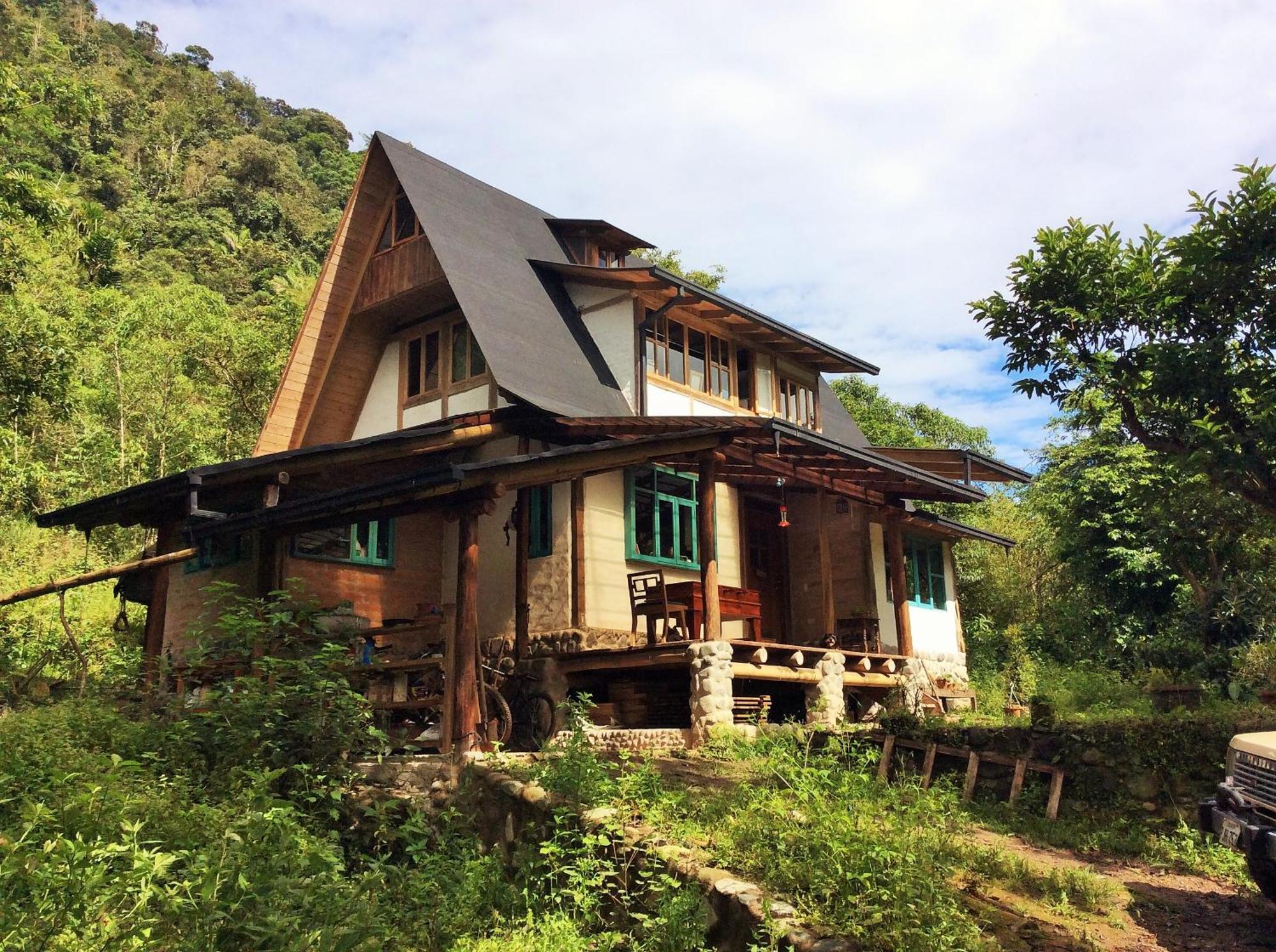 Sacha Urco Lodge Y Bosque Protector Mindo Exterior photo